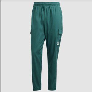 NWT Adidas Originals Woven Cargo Pants in Collegiate Green